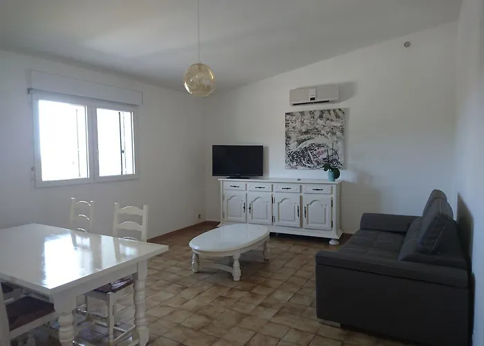 San Pieru فندق