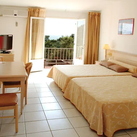 San Pieru 4*
