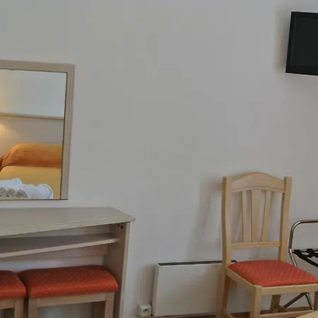 San Pieru Hotel Tarcu