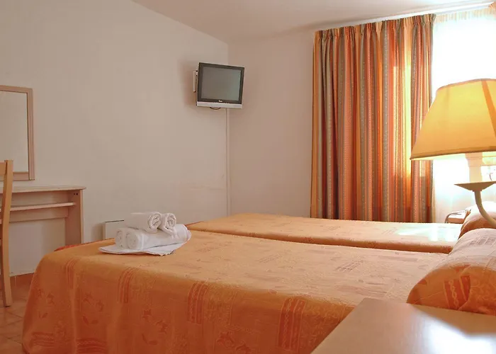 San Pieru מלון 4*